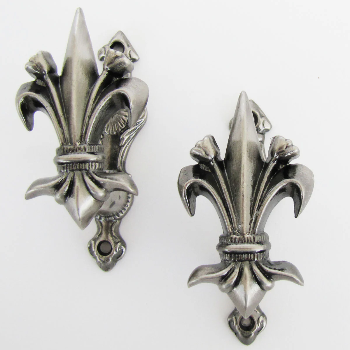 2 Fleur De Lis Pewter Wall Mount Gun, Rifle, Weapon Hooks - Image 2