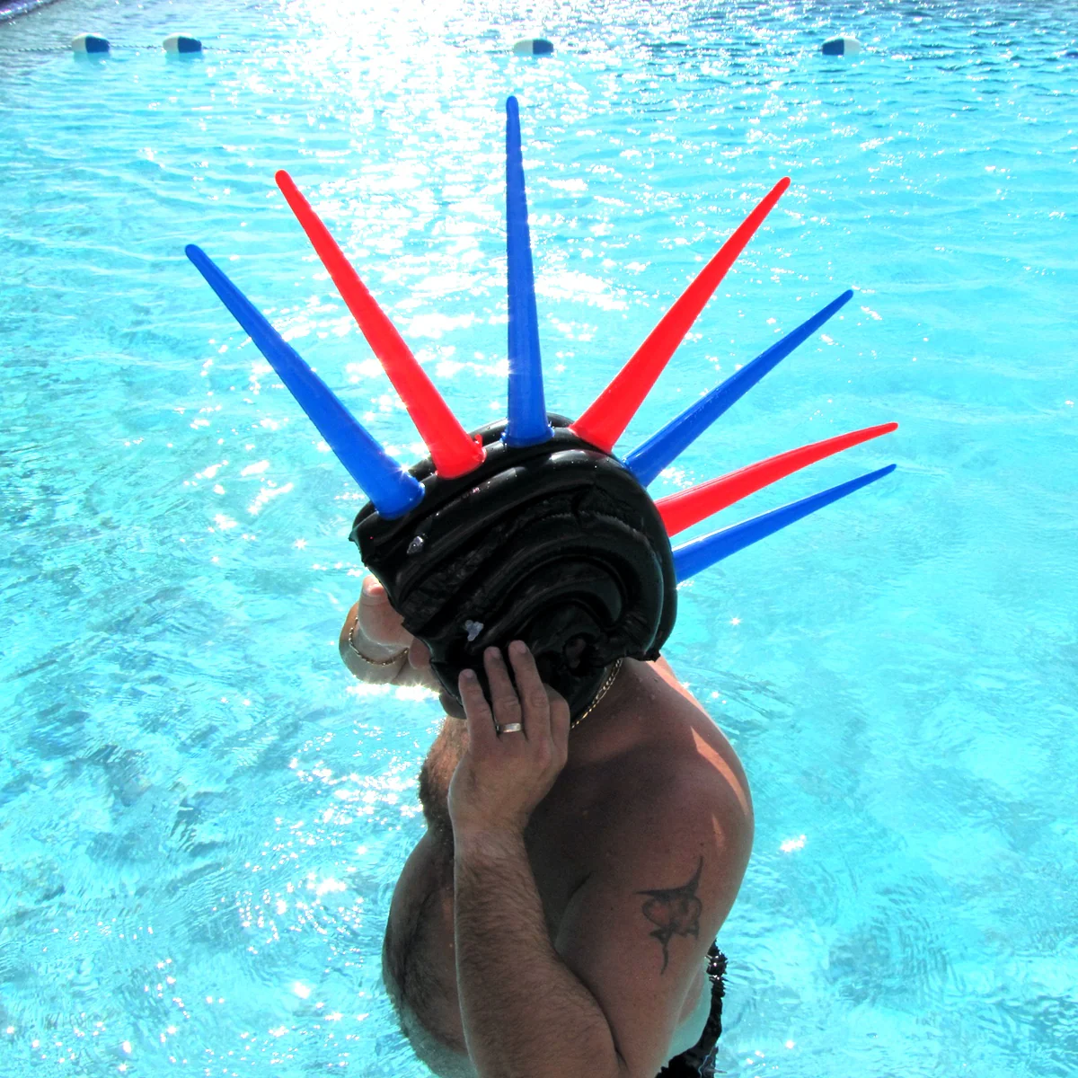 24" Inflatable Mohawk Helmet Swim Pool Water Float Blow Party Toy Prop Floatie - Image 5