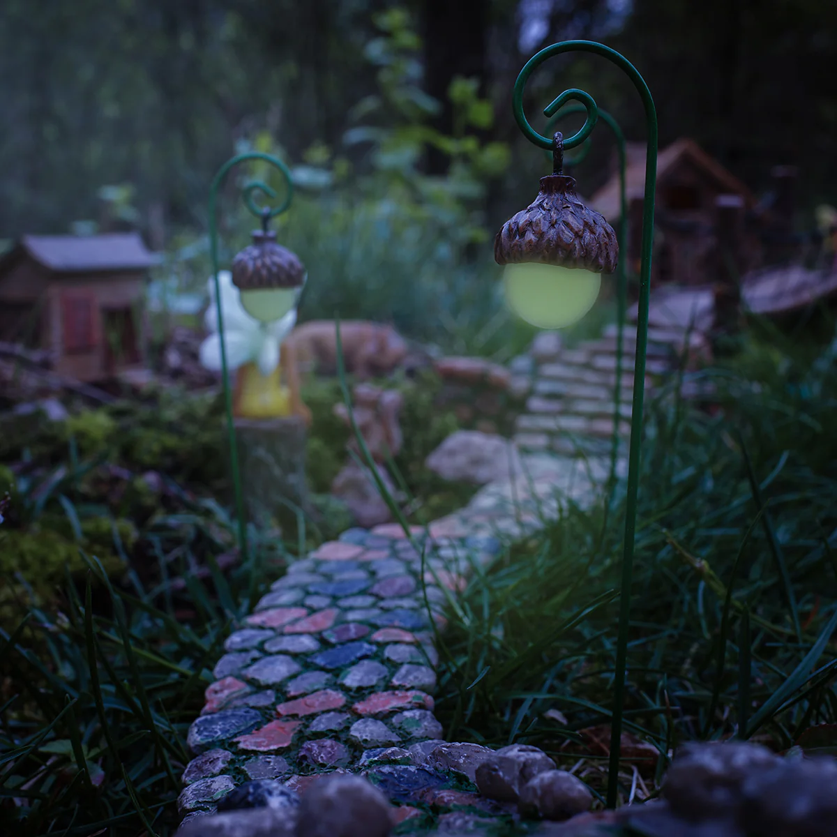 3pc Mini Glow Dark Acorn Lamp Outdoor Fairy Garden Solar Lantern Dollhouse Decor - Image 4