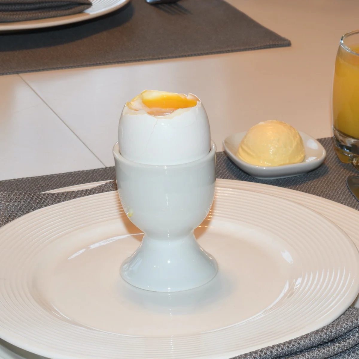 4pc Ceramic Soft Hard Boiled Egg Cup Holder Stand Set White Serving Kitchen Tool - Image 2