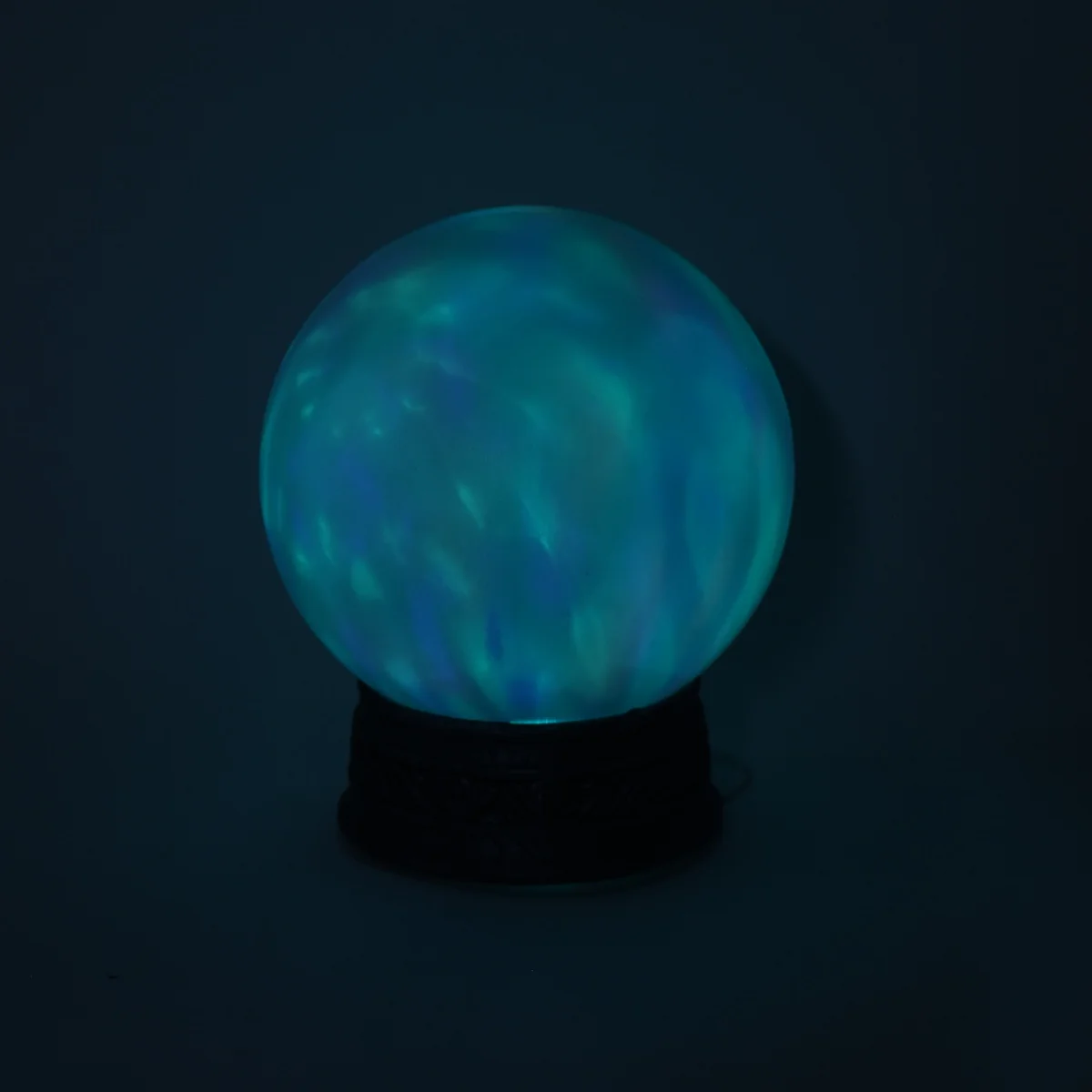 Animated LED Light Magic Crystal Ball Witch Orb Halloween Decor Haunt House Prop - Image 4