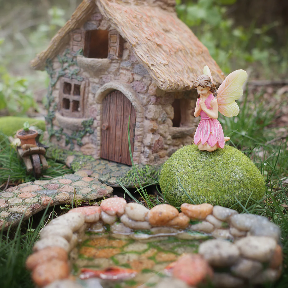 Fairy Girl Praying Figurine Garden Accessory Miniature Dollhouse Outdoor Decor - Image 4