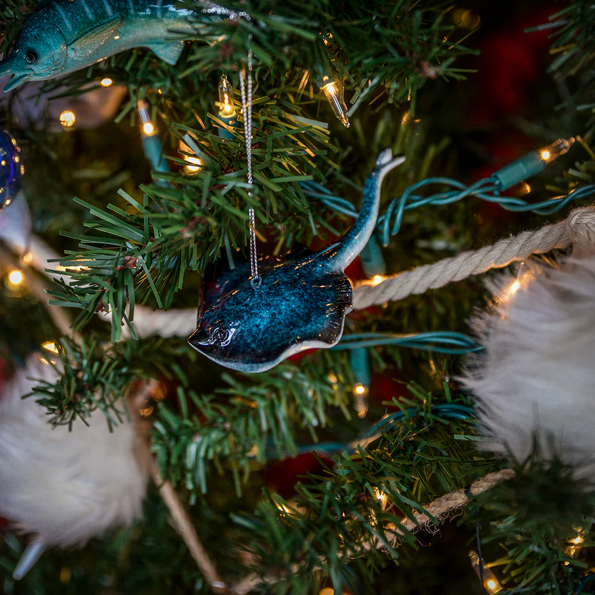 Hanging Stingray Christmas Tree Ornament Holiday Gift Nautical Beach Xmas Decor - Image 2