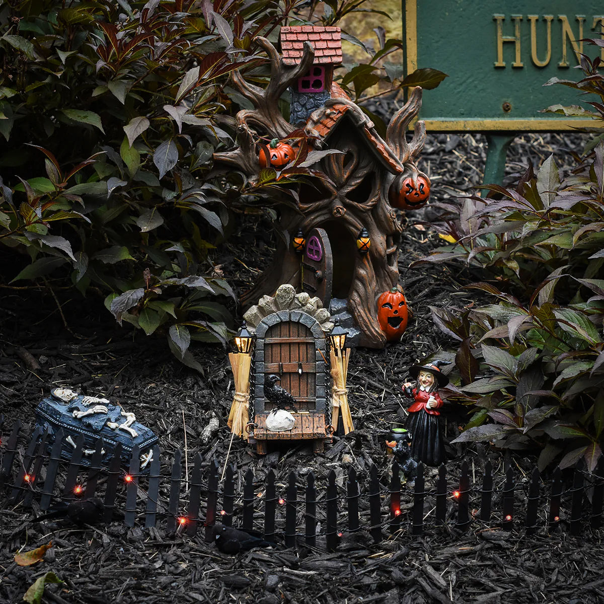 Haunted Tree House Light Up Halloween Fairy Garden LED Decor Dollhouse Miniature - Image 4