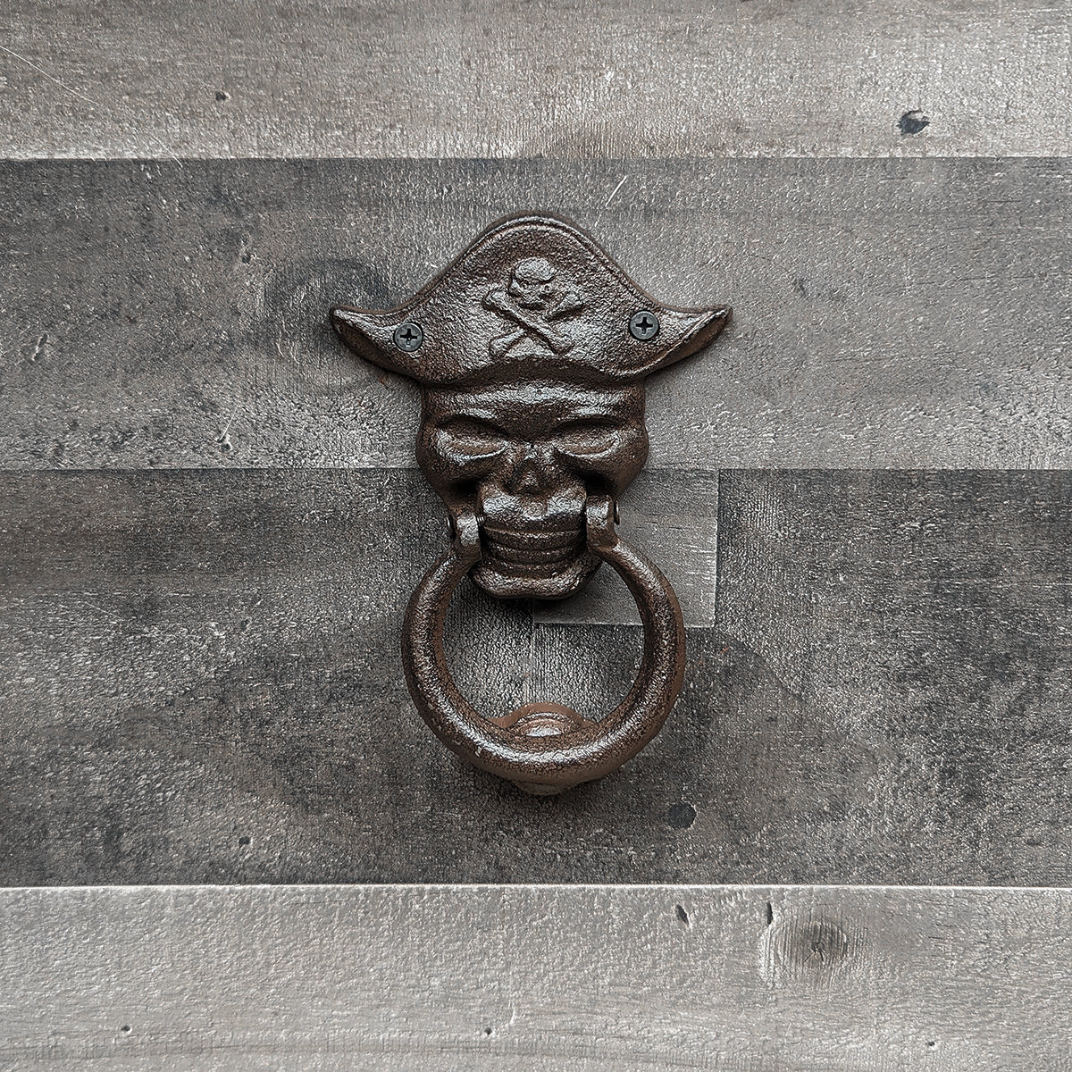 Jolly Roger Pirate Hat Skull Front Door Knocker Rustic Coastal Beach Home Decor - Image 3