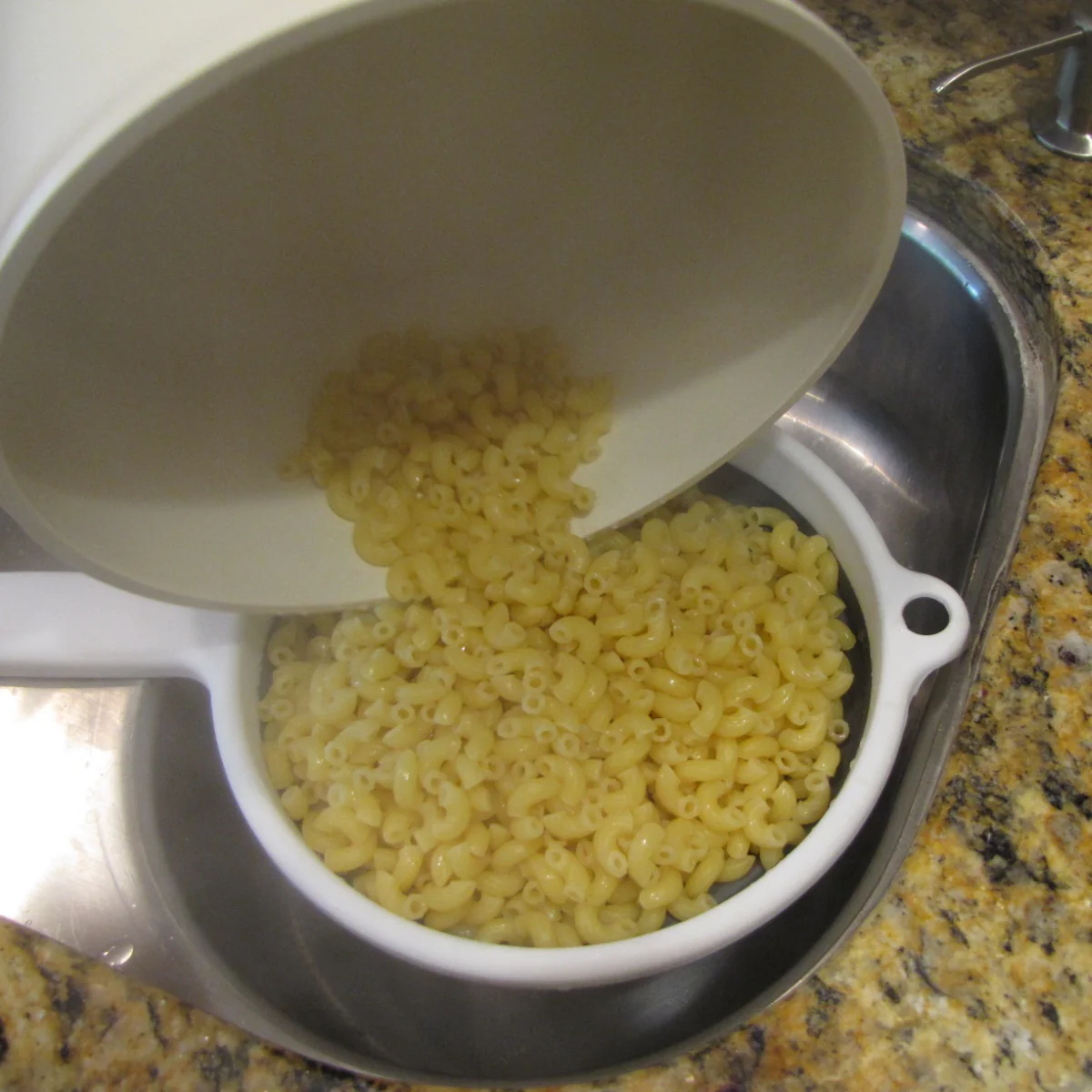Kitchen Gadget Collapsible Food Pasta Strainer Apartment Home Camping Essentials - Image 5