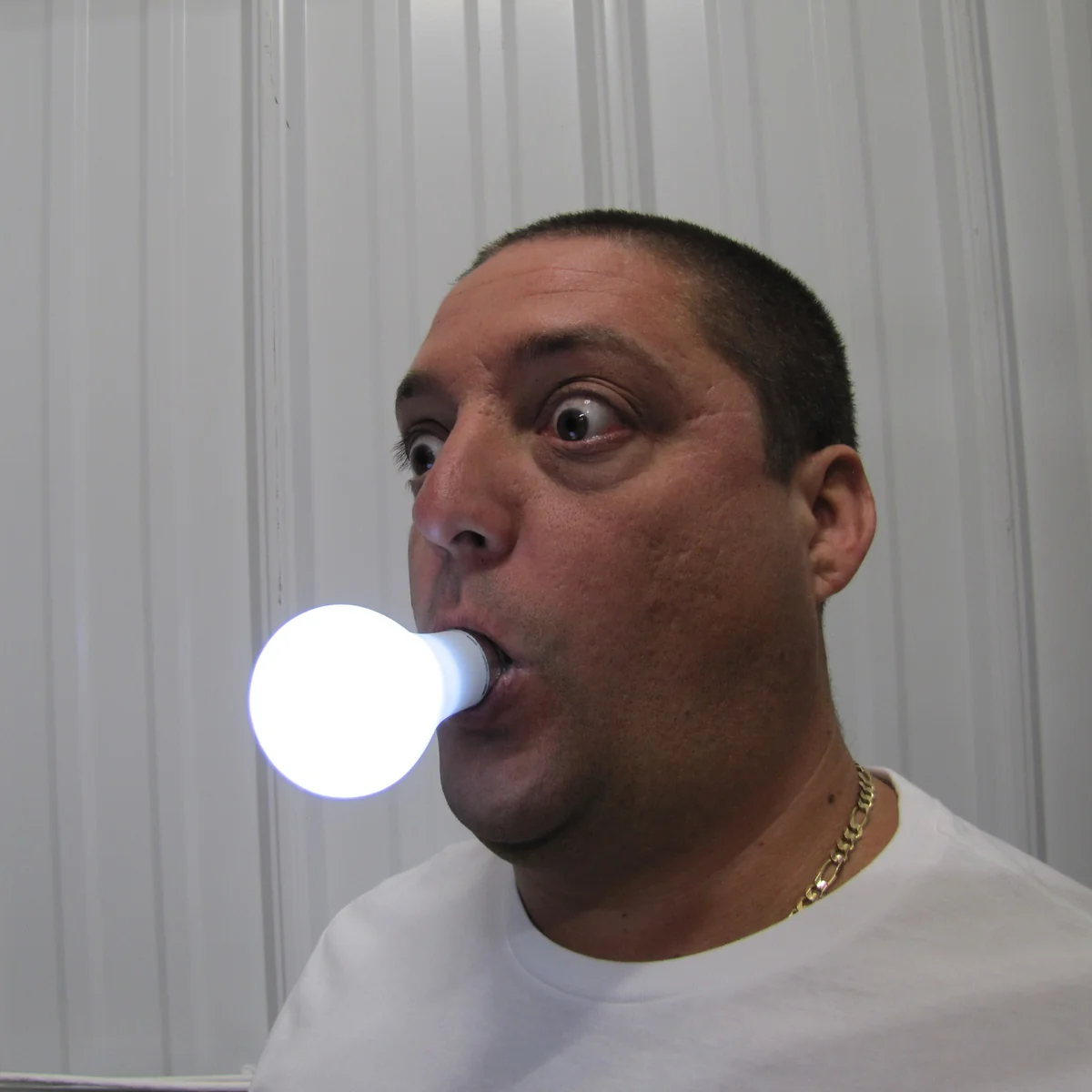 Magic Push Button Light Bulb Magician Trick Comedy Stage Prop Novelty Gag Joke - Image 3
