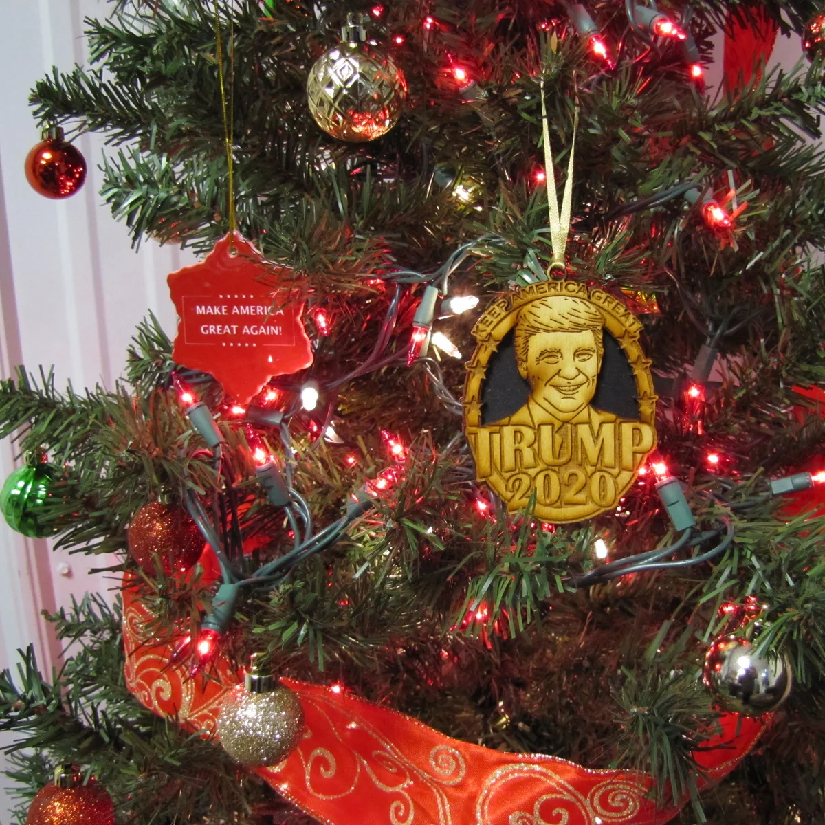 Make America Great Again Xmas Tree Ornament - Image 3