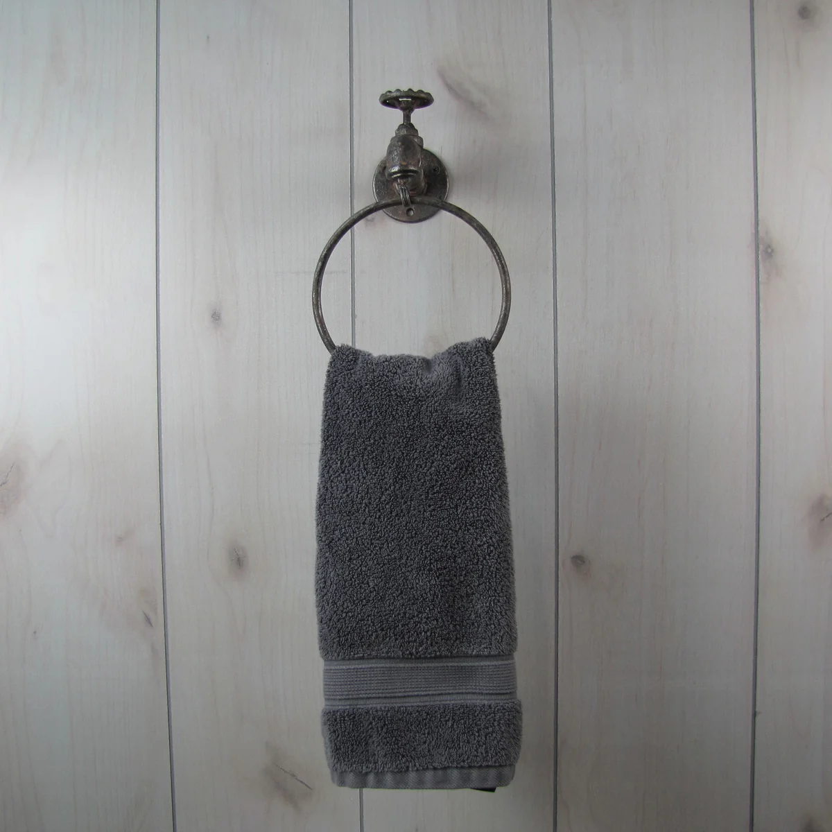 Metal Water Spigot Kitchen Bathroom Towel Holder Ring Faucet Hanger Wall Decor - Image 3