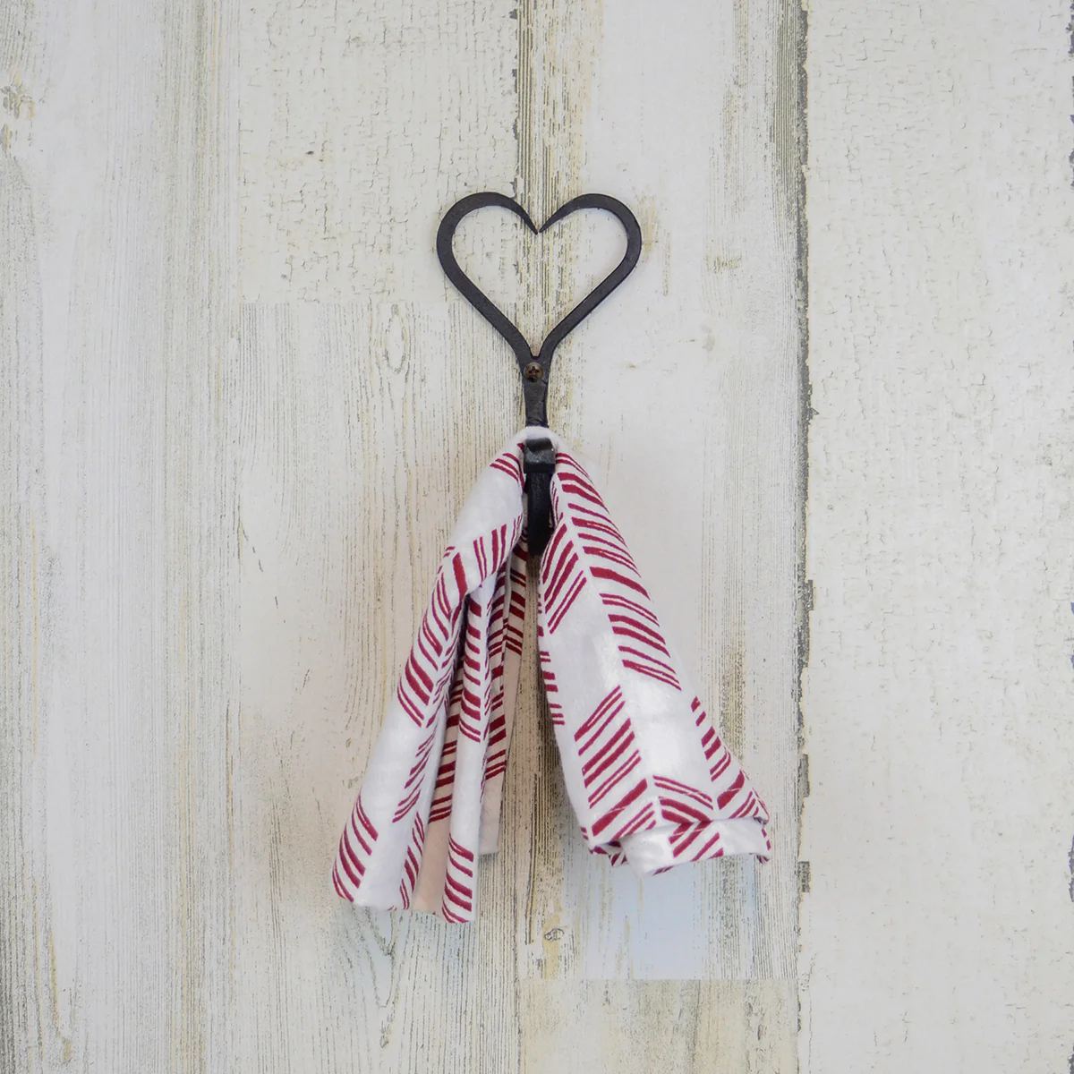 Rustic Forged Iron Heart Wall Hook Coat Hat Rack Kitchen Towel Hanger Home Decor - Image 3