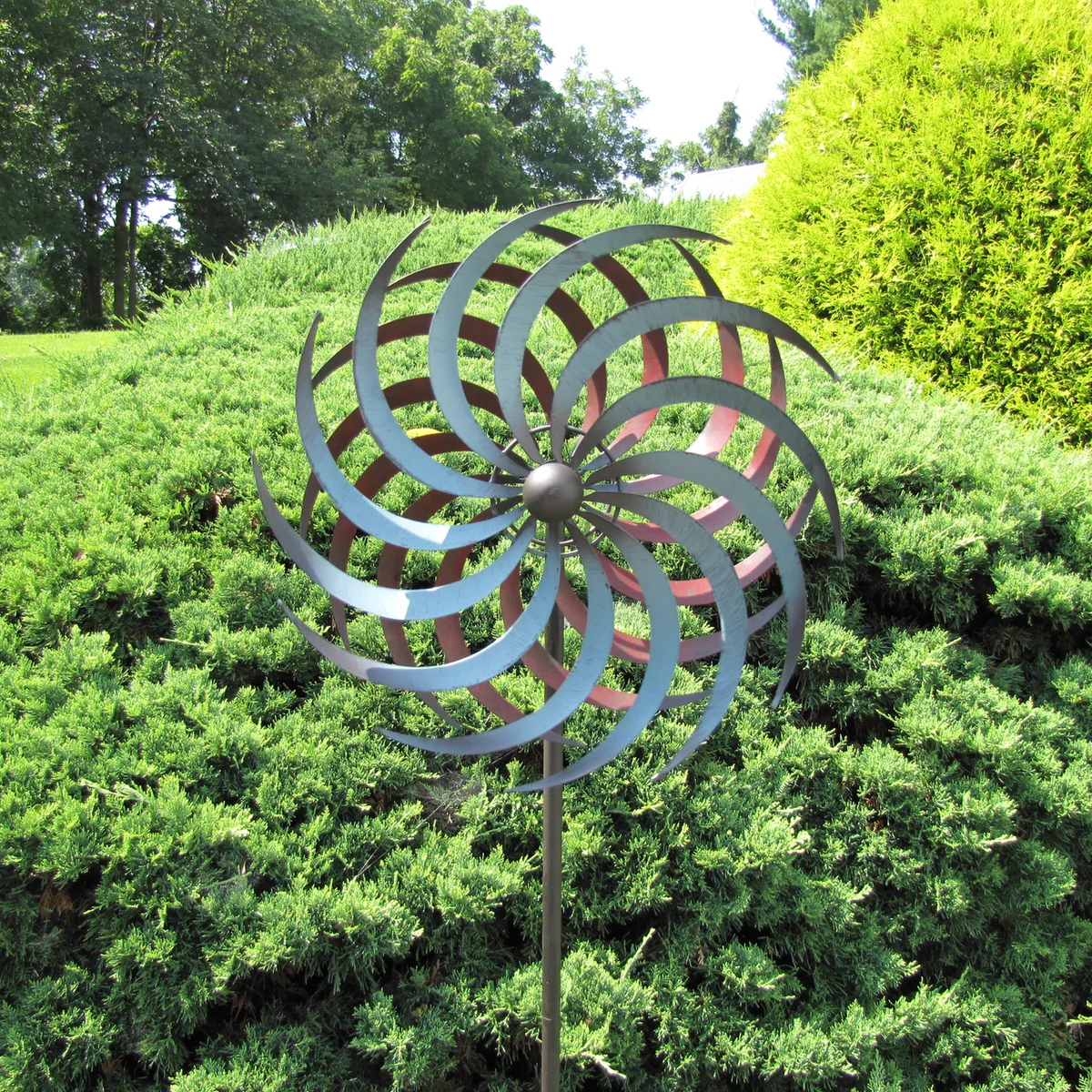 Rustic Metal Garden Art Double Pinwheel Yard Wind Spinner Lawn Ornament Decor - Image 3