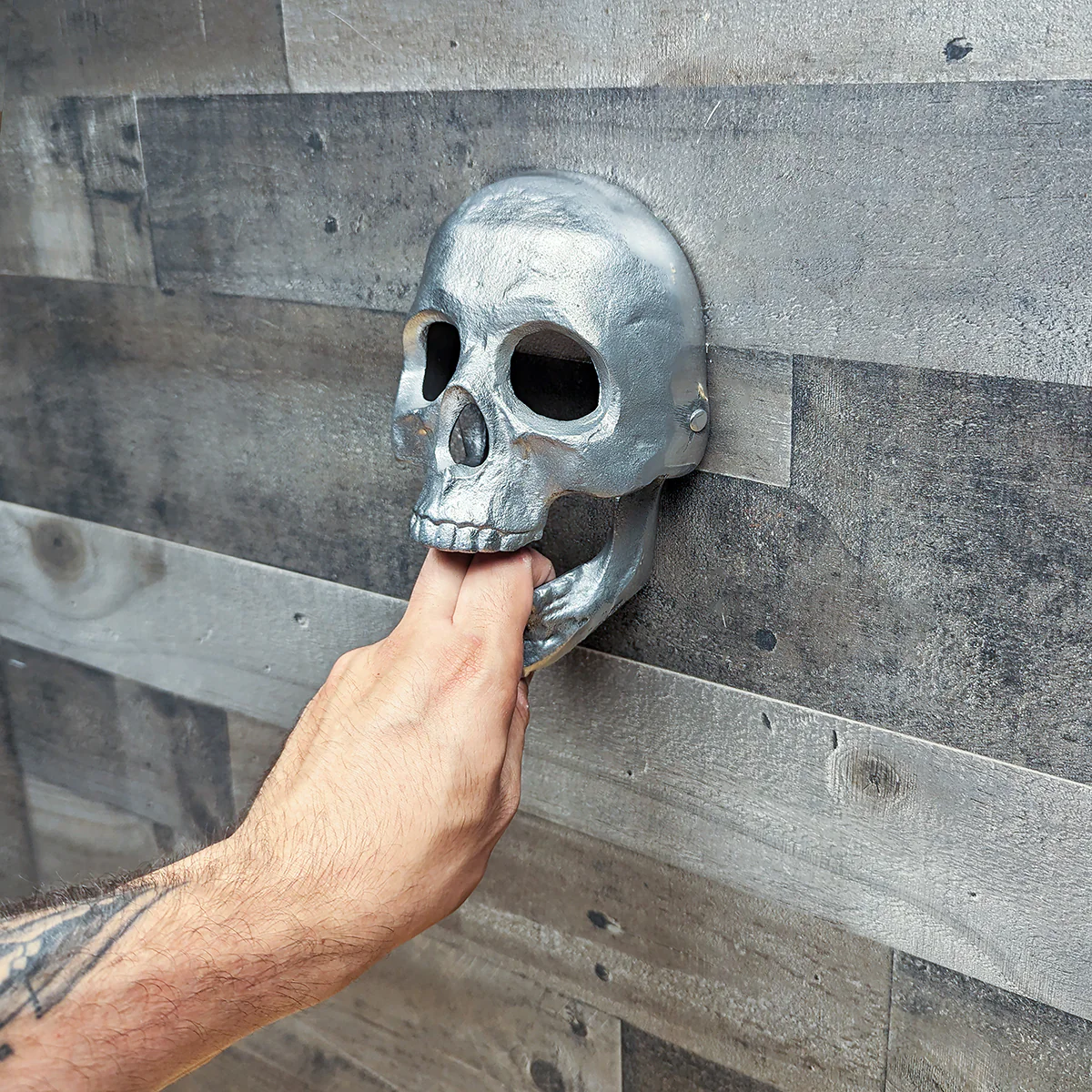 Silver Metal Skull Jaw Doorknocker Heavy Duty Iron Knocker Front Door Home Decor - Image 5