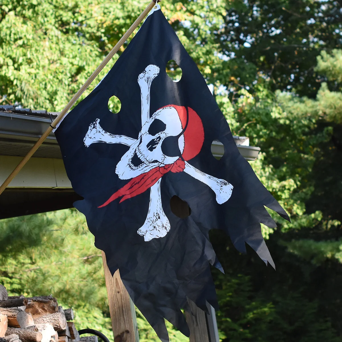 Skull Crossbones Jolly Roger Tattered Battle Garden Flag Halloween Pirate Decor - Image 4