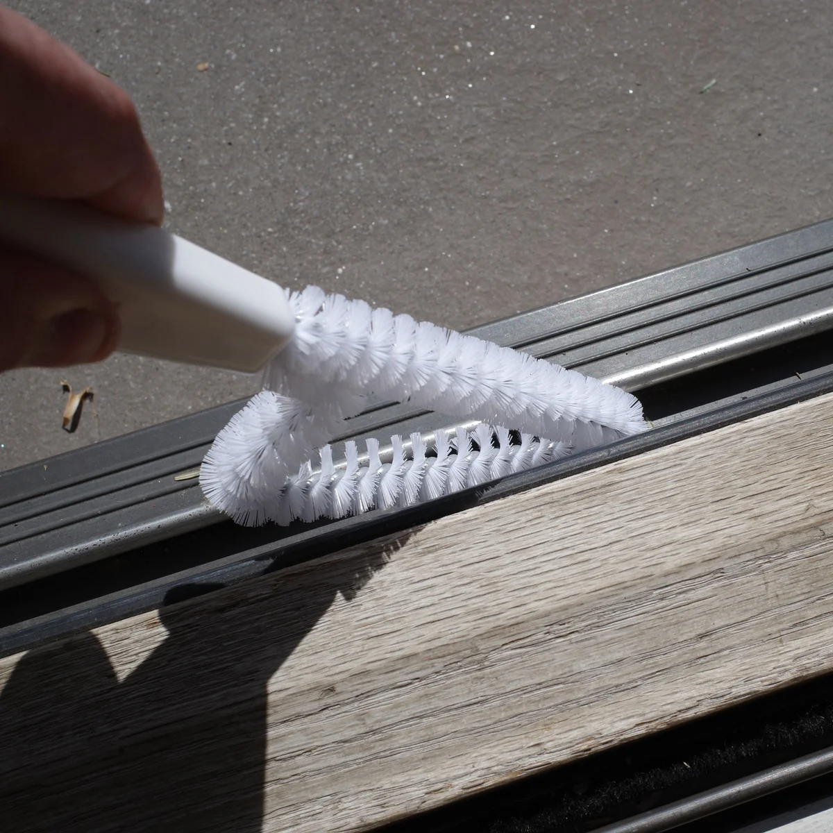 Sliding Door Track Brush Reusable Window Crevice Cleaner Tool Cleaning Supplies - Image 5