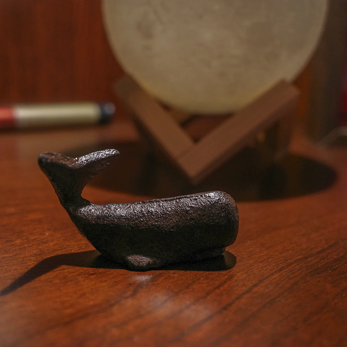Small Cast Iron Sperm Whale Paperweight Desk Decor - Image 5
