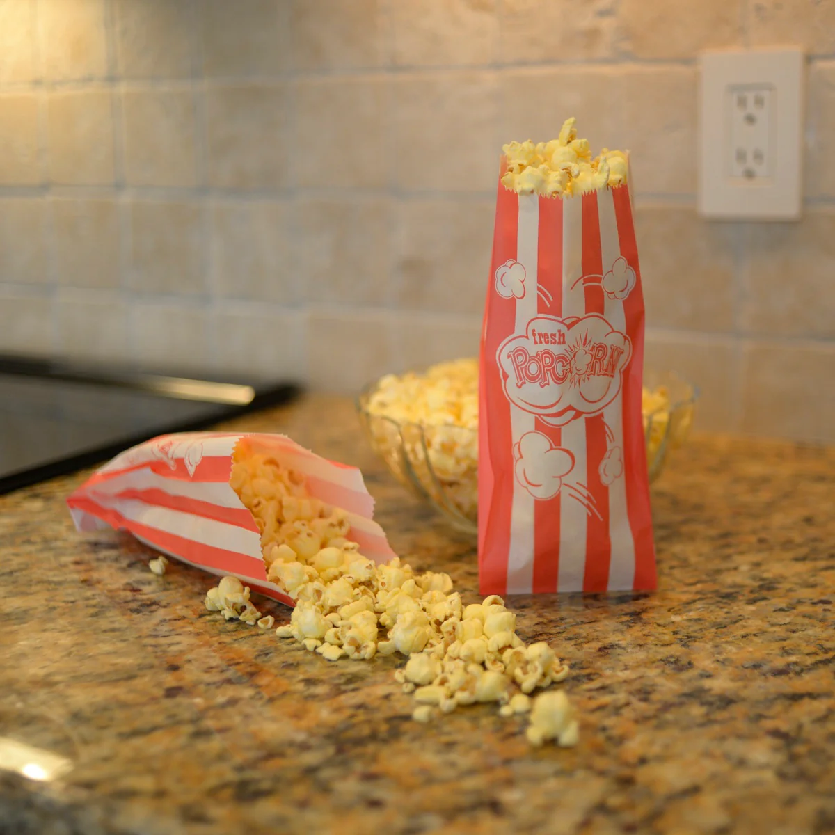 Small Paper Home Movie Theater Popcorn Serving Bags Concession Food Party Supply - Image 4