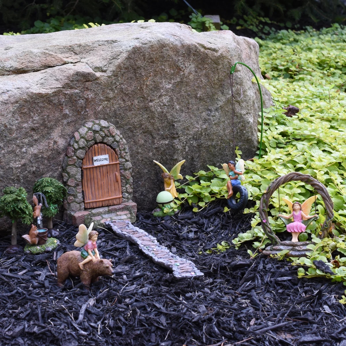 Squirrels Water Pump Bucket Fairy Garden Ornament Mini Dollhouse Decor Accessory - Image 5