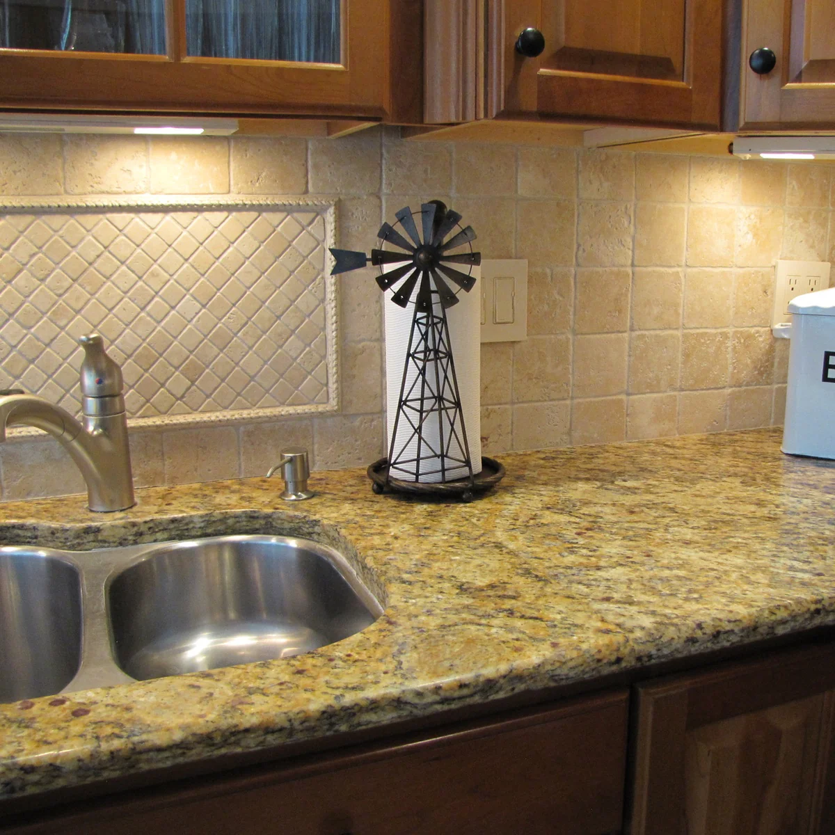 Windmill Paper Towel Roll Holder Kitchen Storage Essentials Farmhouse Home Decor - Image 4